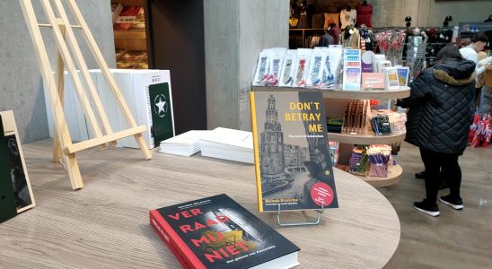 Boek in museum Overlord